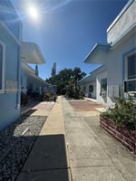 29558480