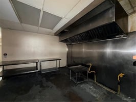 29558622