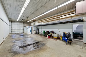 29560665