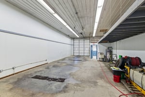 29560664