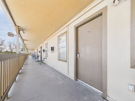 29565476