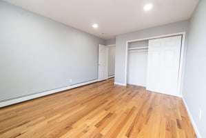 29562960