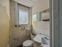 29563924