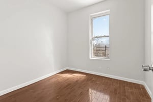 29564513