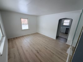29567332
