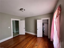 29568328