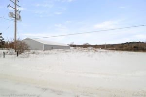 29573122
