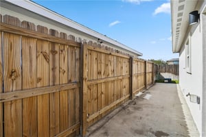 29576744