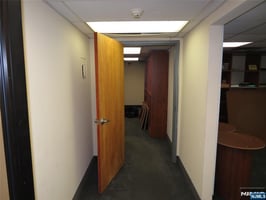 29577330