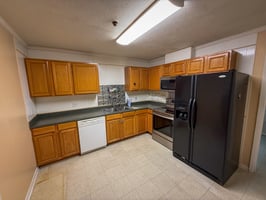 29582262