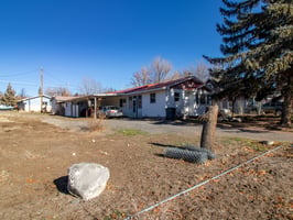 29586318