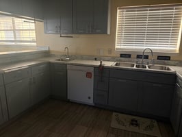 29587593