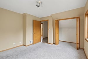29590425