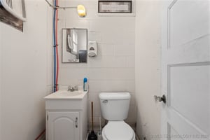 29589948