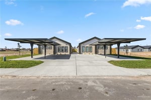 29595648