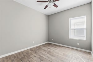 29595640