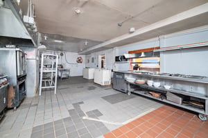 29600089
