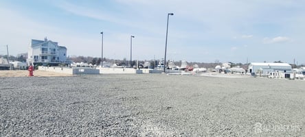 31475606