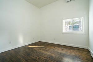 29684572