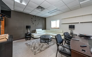 29725518