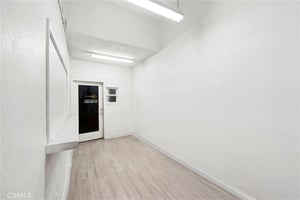 29761046