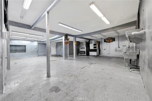 29761044