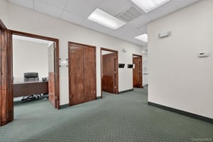 29781076