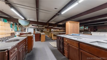 29899648