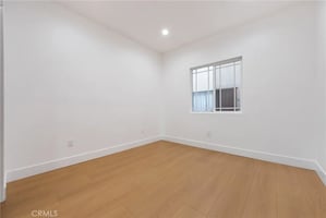 30784002