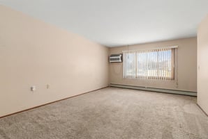 29935000