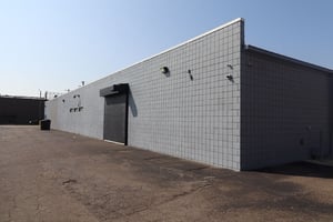 29947563
