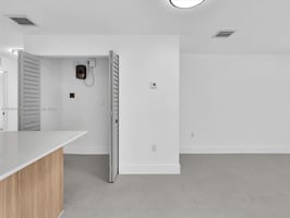 29953847