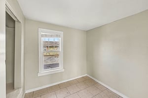 29956025