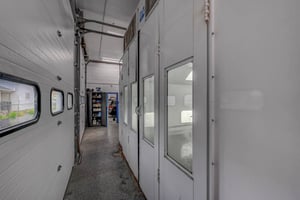 29981604