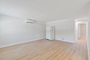 29983373