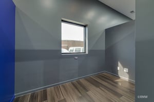 29984670