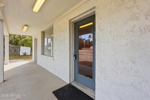 30559284