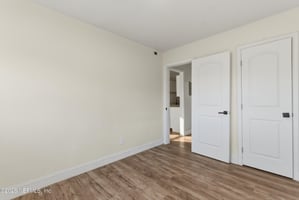 29990105