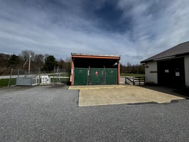 31853118