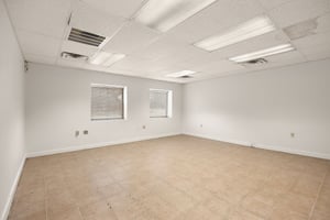 30042872
