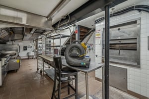 30049332