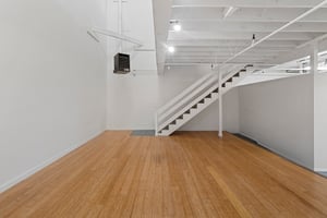 30105048