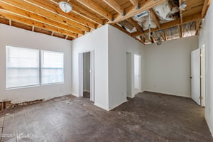 30559395