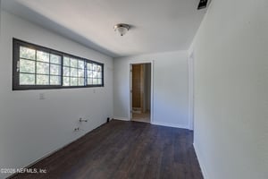 30559401