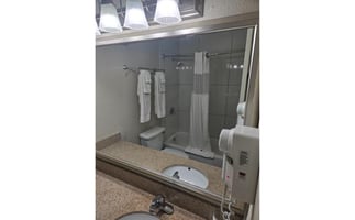 30063547