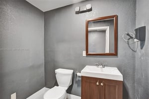 30062252