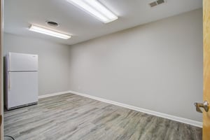 30063373