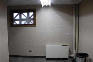 30076985