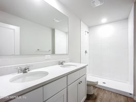 31530698