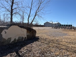 30095628